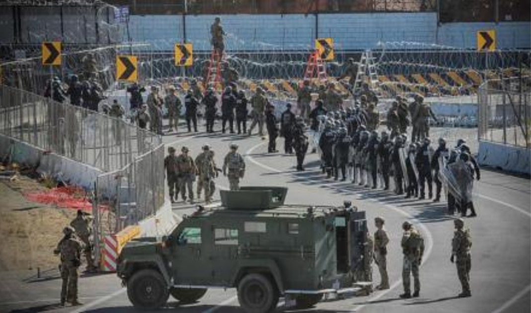 Migrantes que buscaron cruzar a EU fueron recibidos con gases
