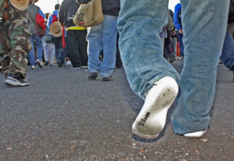 Atienden ampollas de peregrinos 