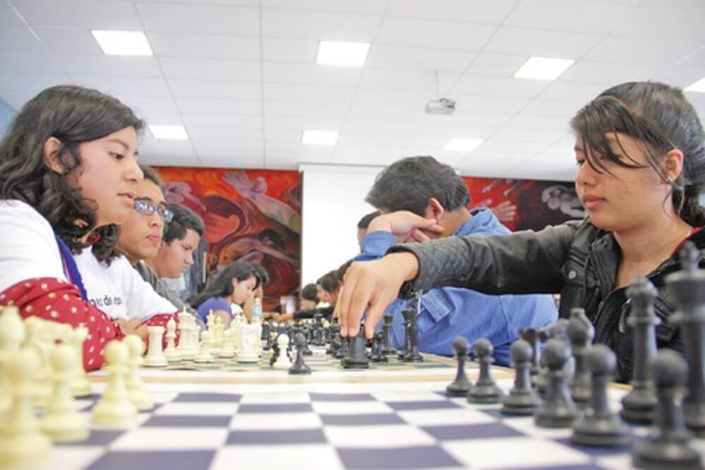 Promueven el ajedrez entre los estudiantes