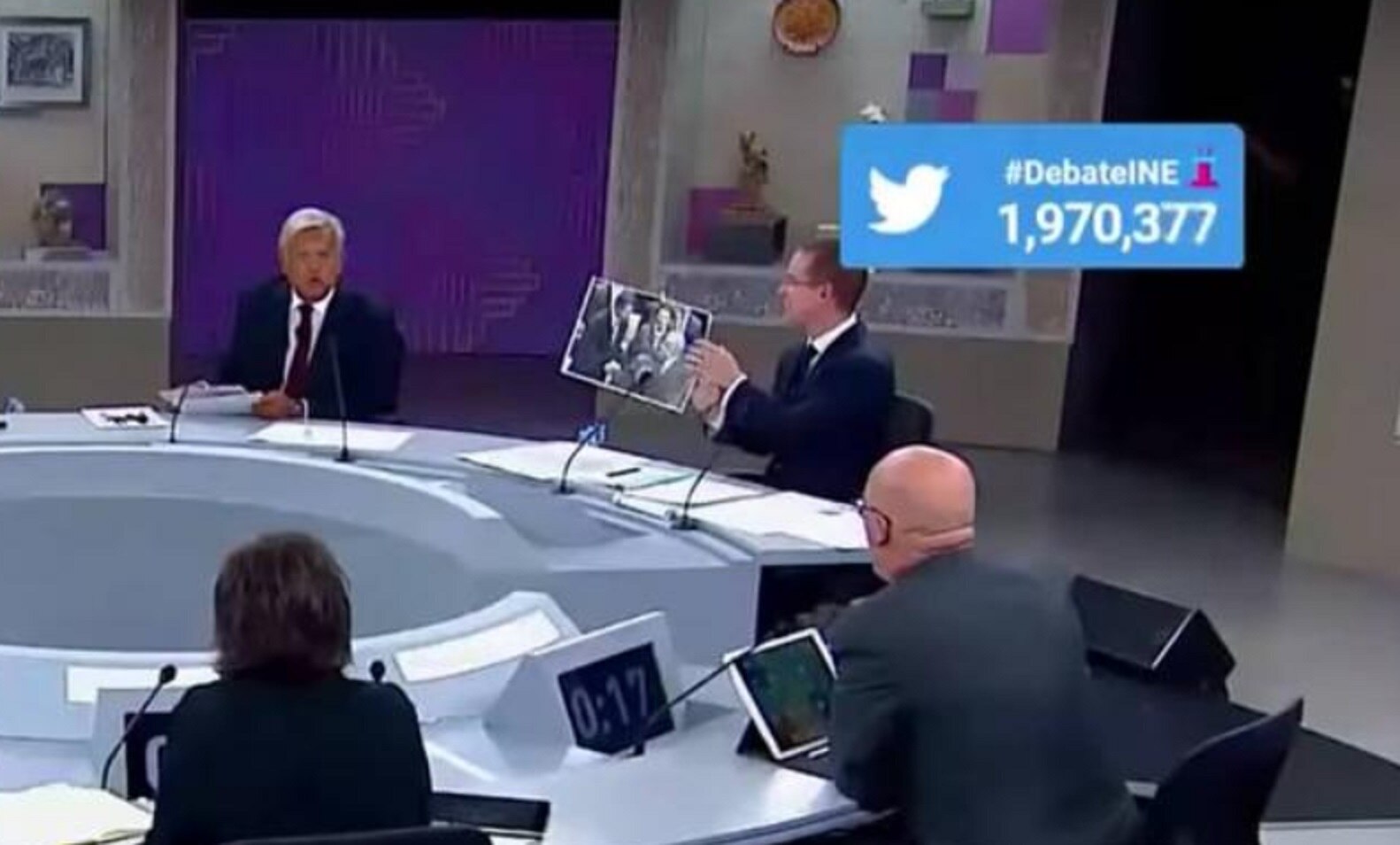 La fotografía que mostró Anaya de López Obrador y Peña Nieto es de 2012