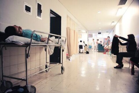 Hospitales rebasados