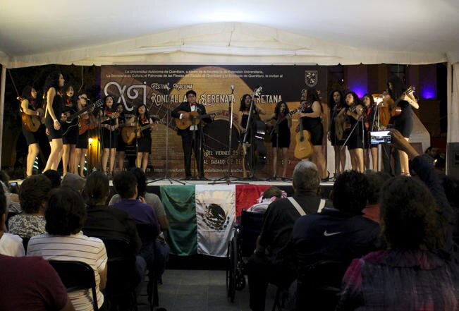 Concluye festival de rondallas