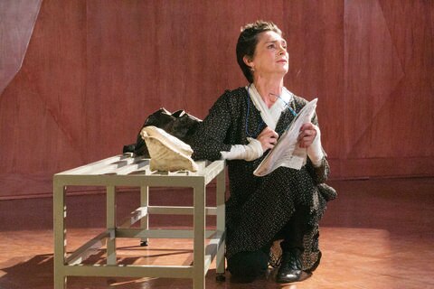 “La política es un asco”