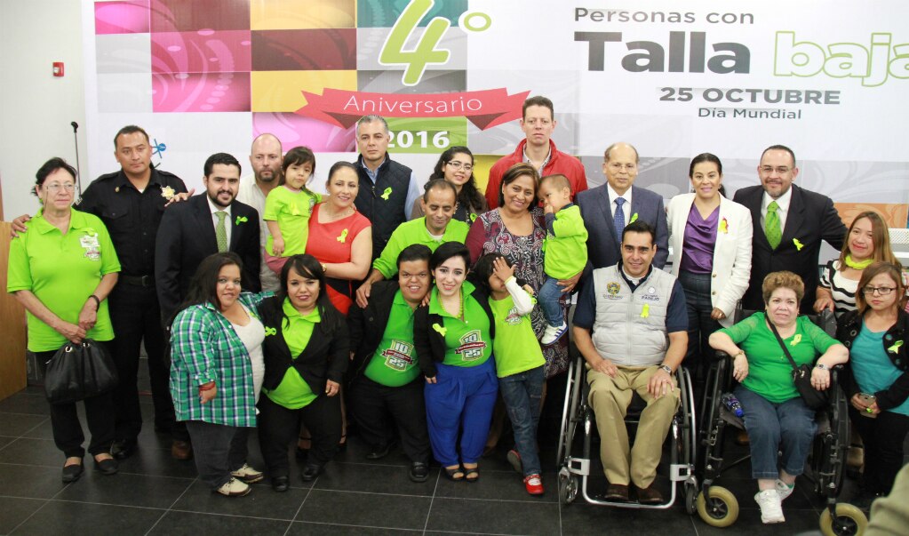 Legisladores celebran Día Mundial de Personas de Talla Baja