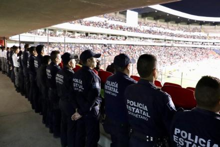 Maradona cae en El Corregidora