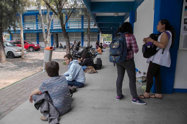 Tras asalto a estudiante en la universidad, piden patrullaje