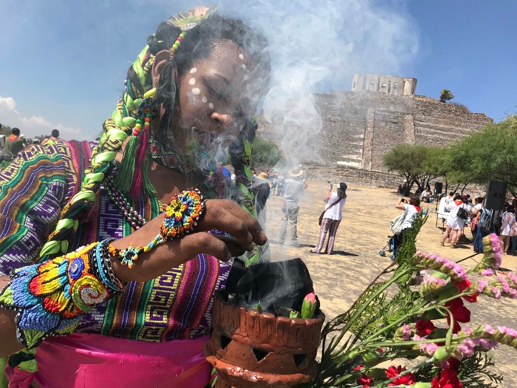 Celebran en El Pueblito nuevo ciclo de la vida