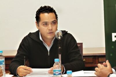 Urgen acabar polución en presa 