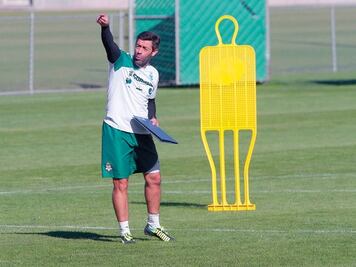 Caixinha denuncia ‘ayuda’ al América