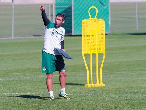 Caixinha denuncia ‘ayuda’ al América