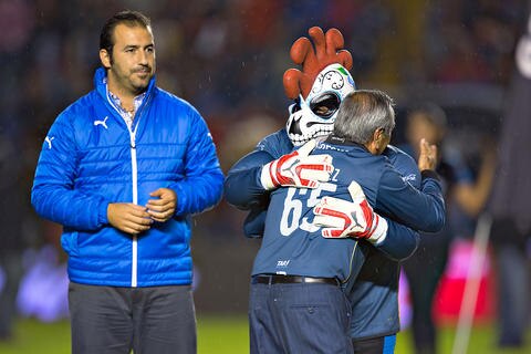 Mal arranque en Gallos