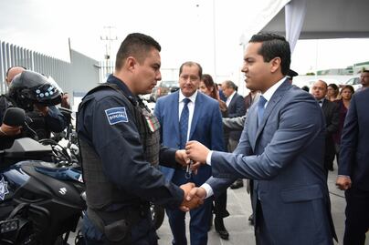 Reconocen labor de 40 policías