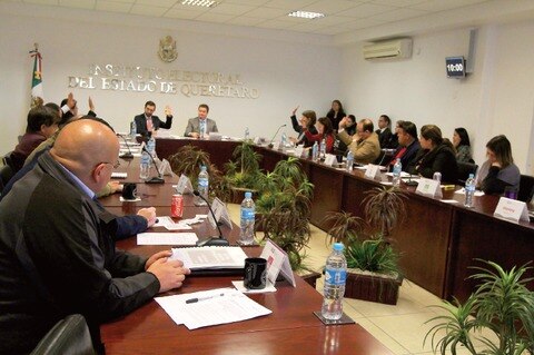 Firma acuerdo IEEQ para establecer PREP en 2015