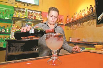 Reabrirán 100 locales en Corregidora ante semáforo amarillo