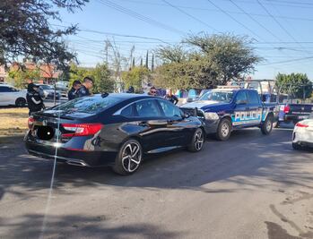 Policía de Corregidora recupera vehículo con reporte de robo