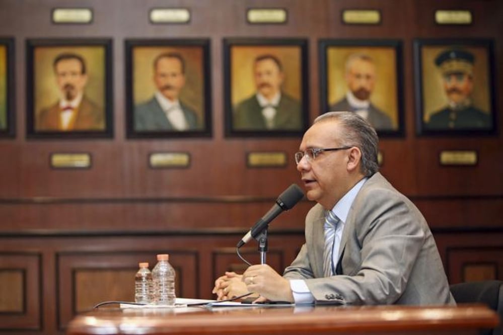 El cambio en las reglas de adopción permitió abrir a un número ilimitado de aspirantes y entrega de fichas, explicó titular del DIF. (ESPECIAL)