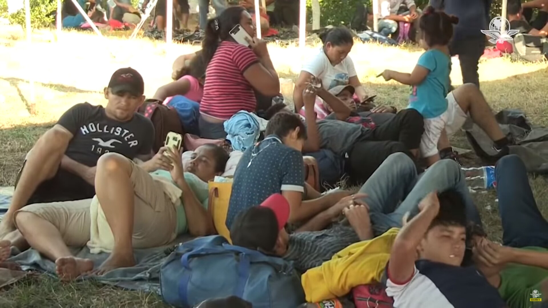 Migrantes amenazan con entrar a México a la fuerza