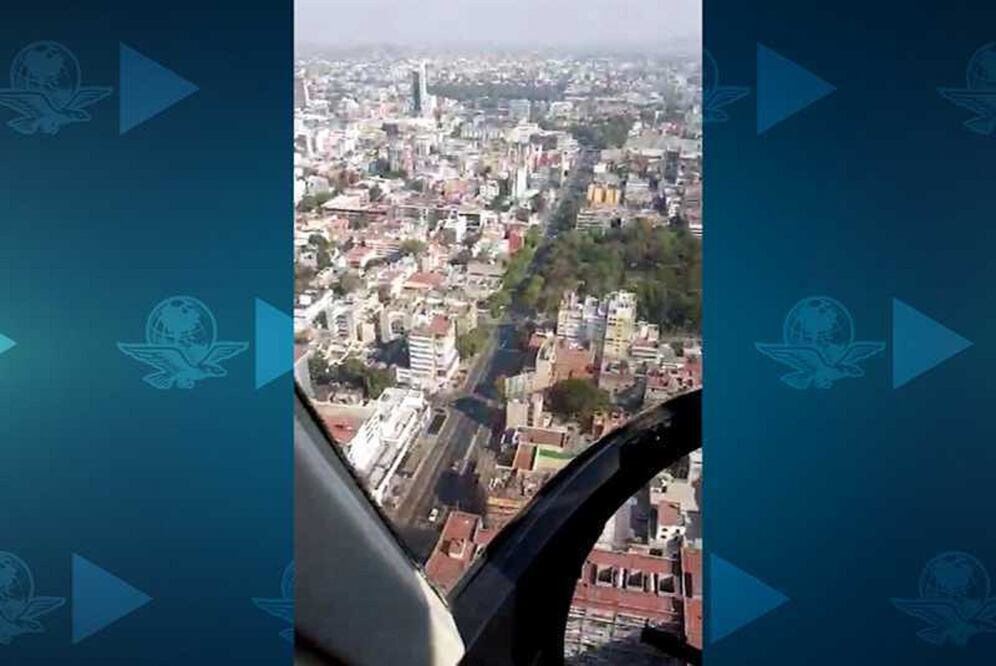 Paseantes y trabajadores que laboraron en Navidad atendieron los protocolos de seguridad en caso de sismo al activarse los altoparlantes de la Ciudad alertando un sismo, que dejó saldo blanco, según el Gobierno capitalino. (CRISTOPHER ROGEL. EL UNIVERSAL)