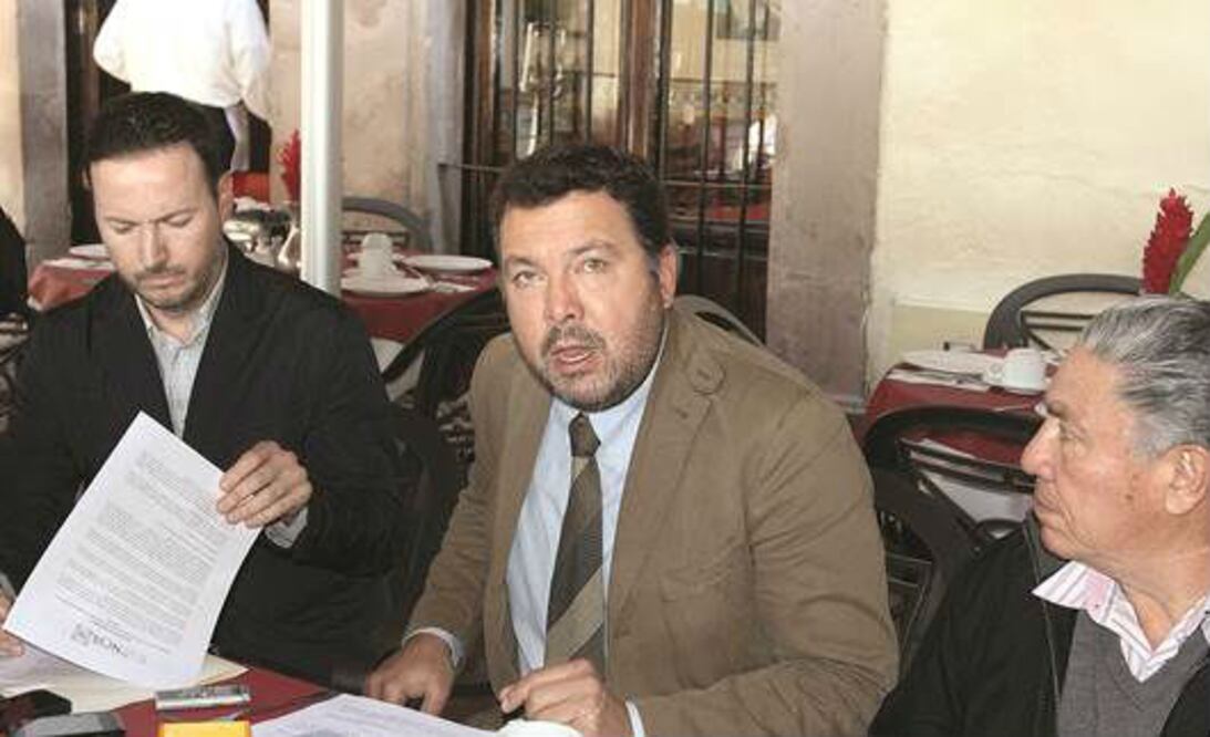 Esencia PAN imputa corrupción a Anaya