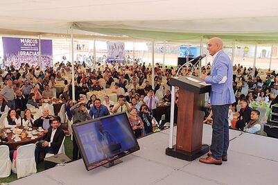 Prepara Aguilar recepción 