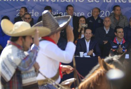 2 mil 600 personas participaron en el desfile del 20 de noviembre en Querétaro