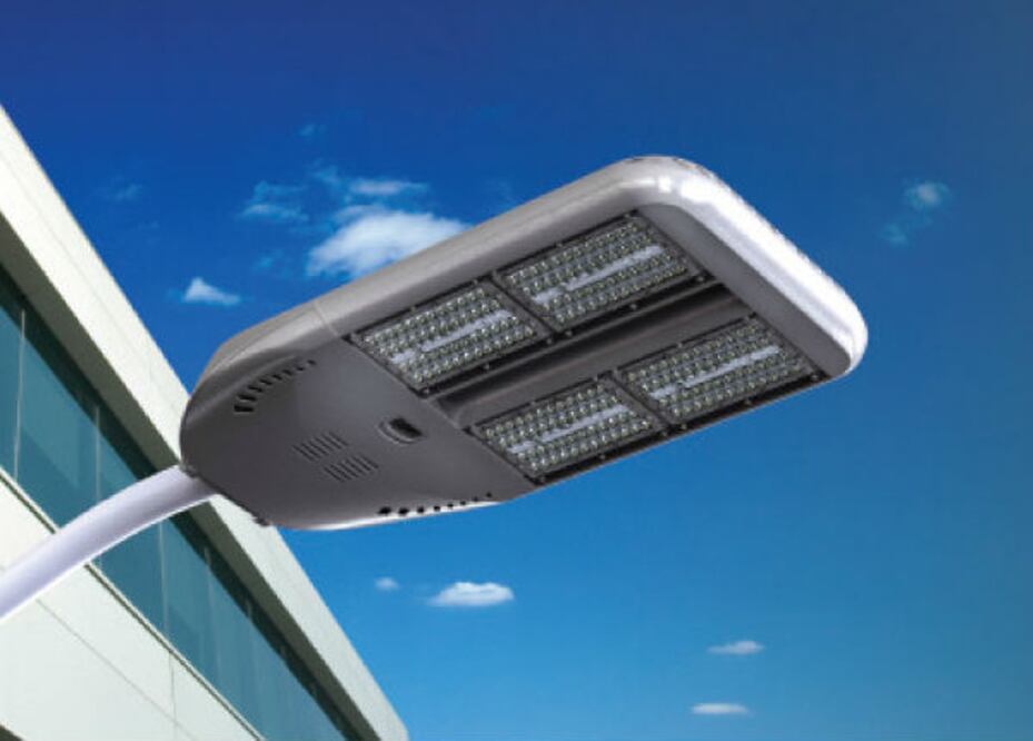 Corregidora cambia alumbrado por LEDS