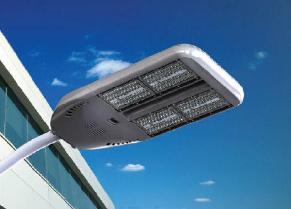 Corregidora cambia  alumbrado por LEDS