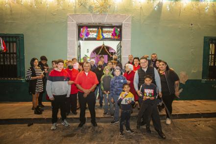 Los Manríquez, la familia que lleva 50 años "dando posada" en Querétaro