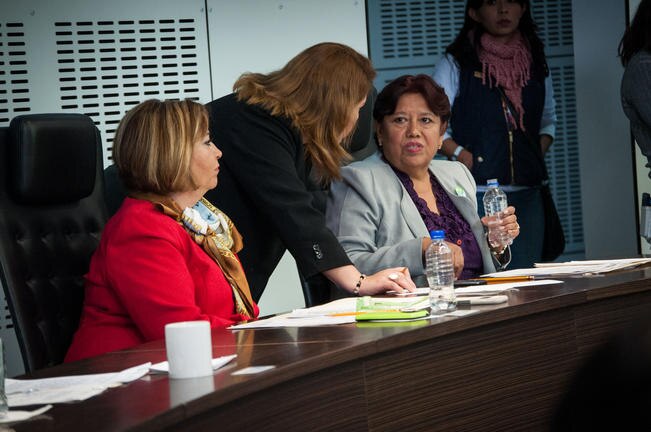 Rechazan iniciativa contra jubilaciones de los burócratas