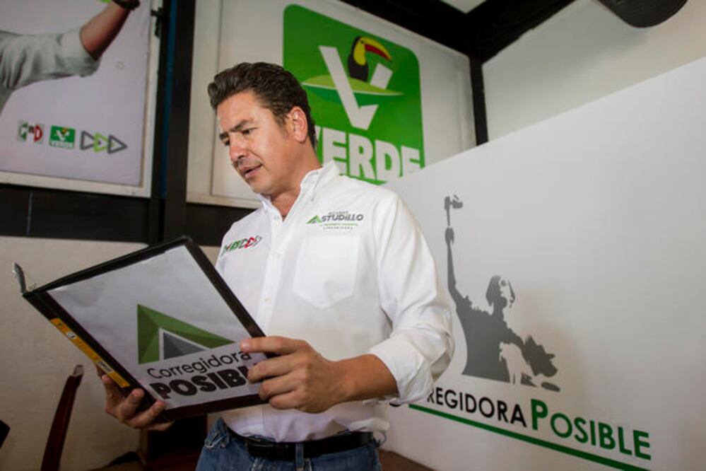 En el rubro de seguridad, el aspirante enfatizó que su idea de crear una Policía Metropolitana de Corregidora consiste en tener uniformados bien capacitados y apoyados con múltiples recursos tecnológicos.