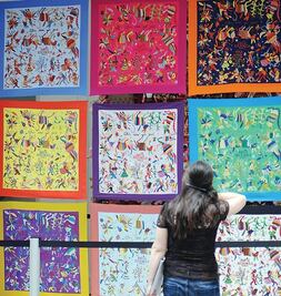 Empresa de mascadas planea expansión 