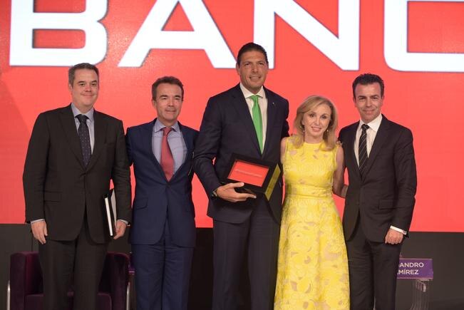 Durante el Foro Estrategia Banorte 2017, empresarios mexicanos destacaron que el TLCAN ha traído beneficios para México, Estados Unidos y Canadá. Además, coinciden en incluir temas actuales como comercio electrónico, entre otros. (CORTESÍA)