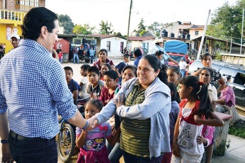 Gestionan 30 mdp para carretera de Ahuacatlán