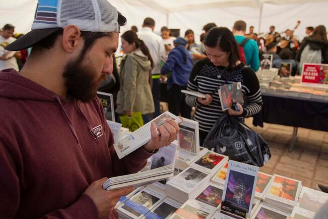 #Crónica| La UAQ recibe el Tendido de libros