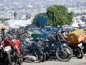 Felifer Macías advierte sanciones a motociclistas que violen la ley