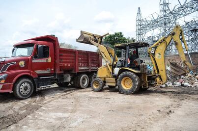 Socavón en Blvd. de la Nación fue causado por quema de tubería; suman cuatro casos similares en Querétaro