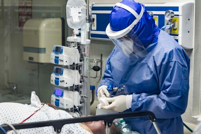 Sin tregua. En Hospital Covid se da una batalla por salvar vidas