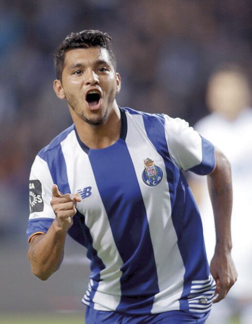 Otro gol de ‘Tecatito’ 