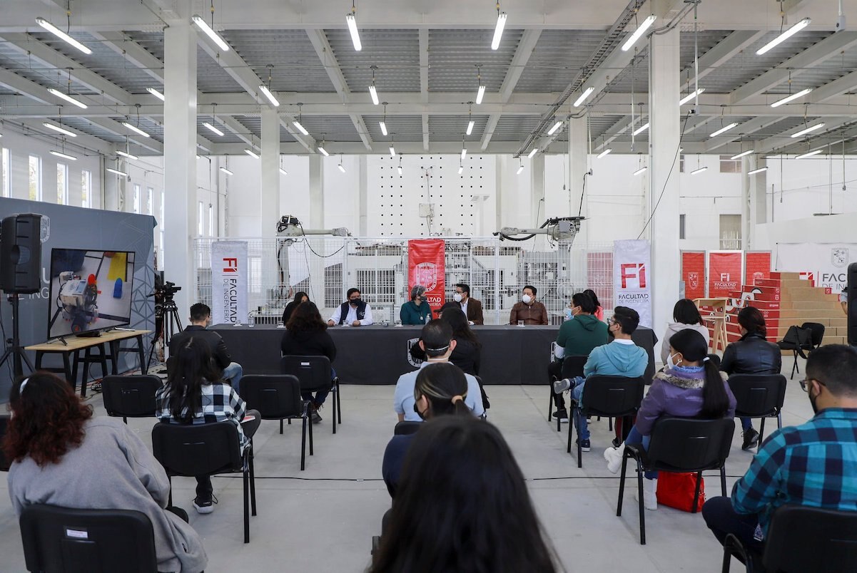 Cerca de la huelga; profes de la UAQ insisten en aumento salarial del 10%