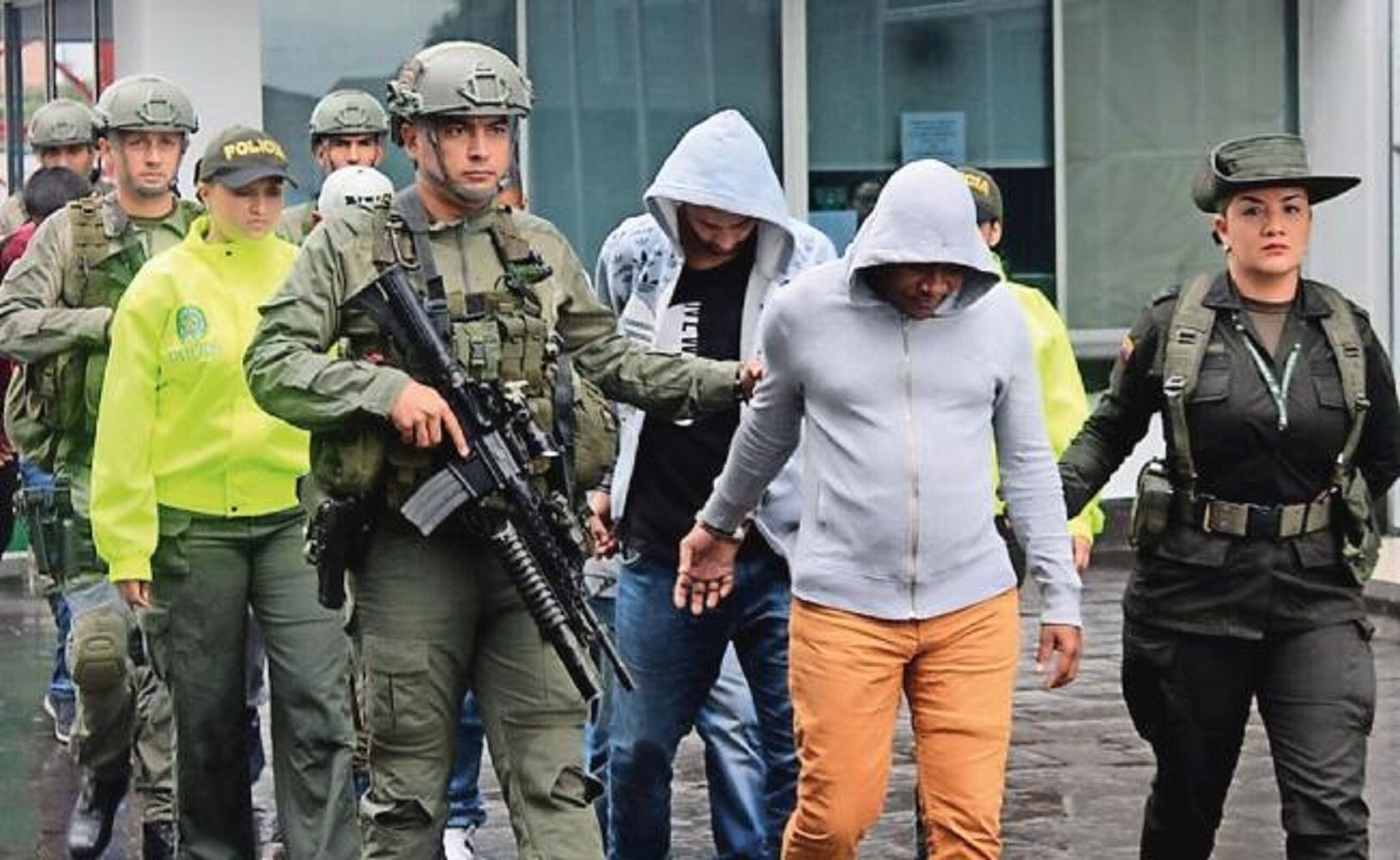 La policía de Colombia detuvo el 24 de marzo a 14 miembros de una red dedicada al tráfico de cocaína y marihuana hacia Estados Unidos y Europa. (EFE)