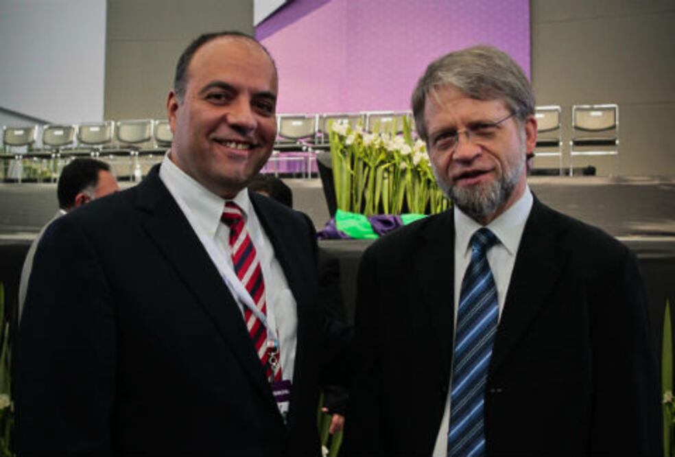 Loyola en conferencia de municipios