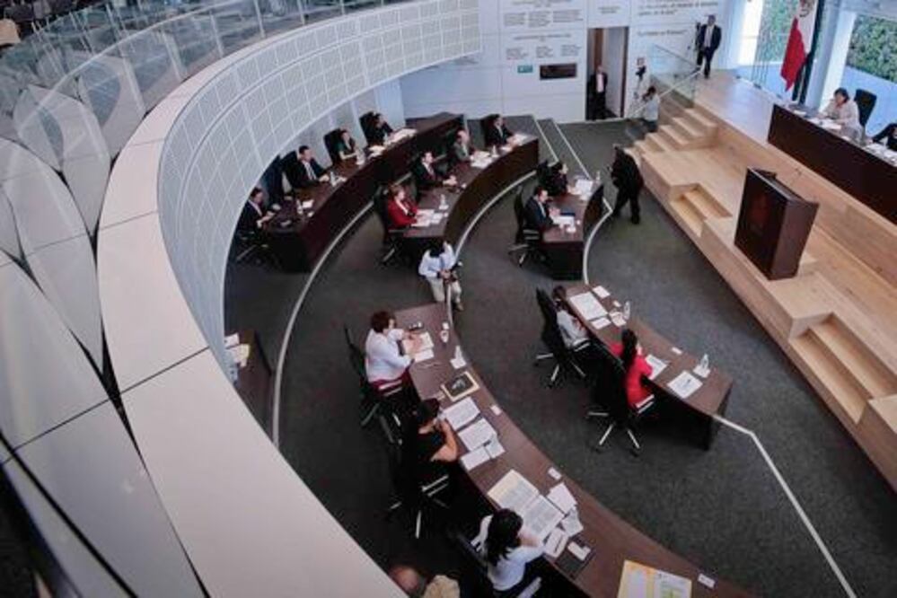 Diputados incumplen ley de información