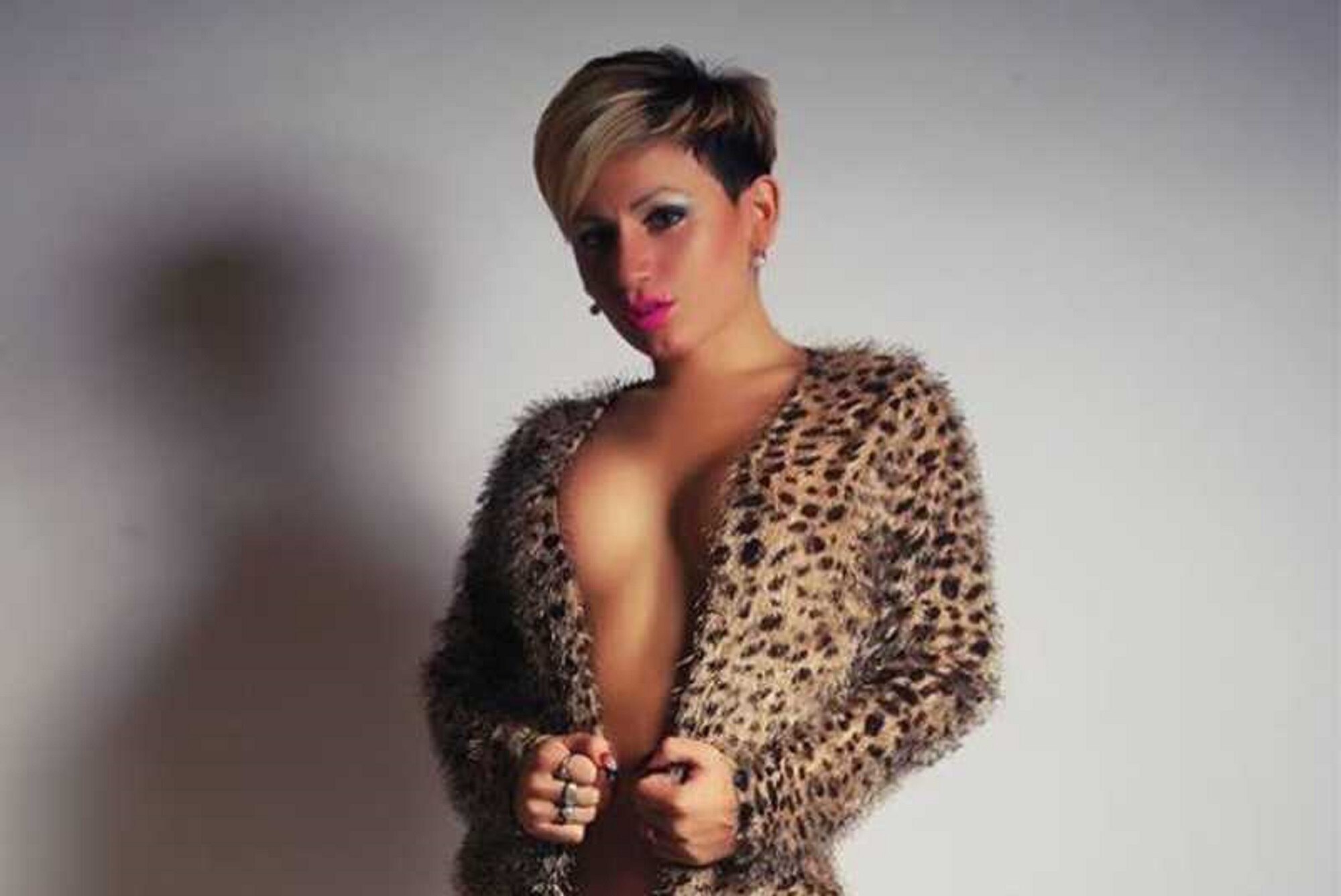 Investigan en la CDMX a 4 portales de escorts