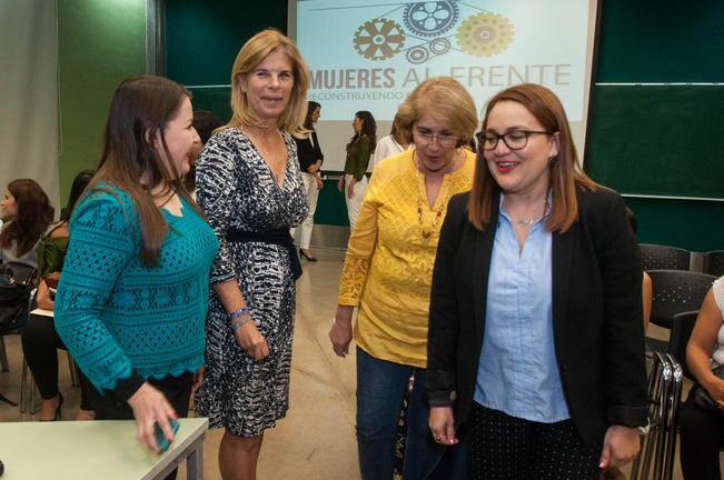 Falta aceptar igualdad de género: Torres Peimbert