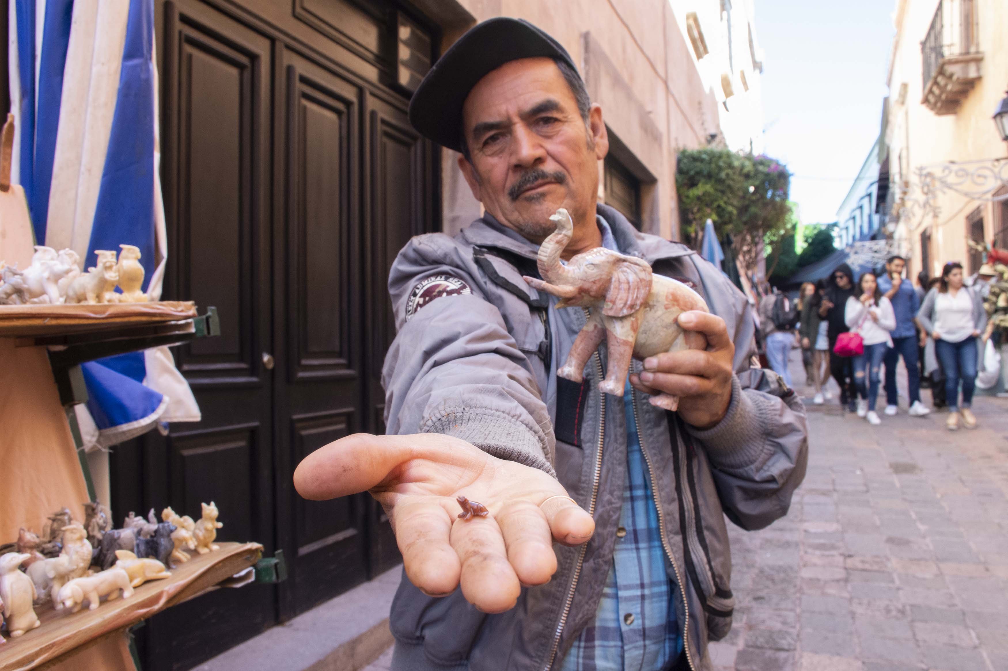 Arte con mármol, las piezas que le dan identidad a Colón