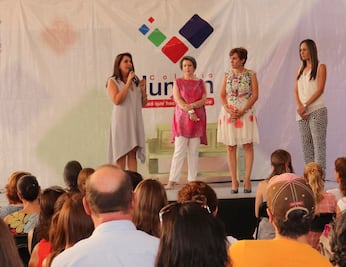 Dictan conferencia para apoyar a adolescentes