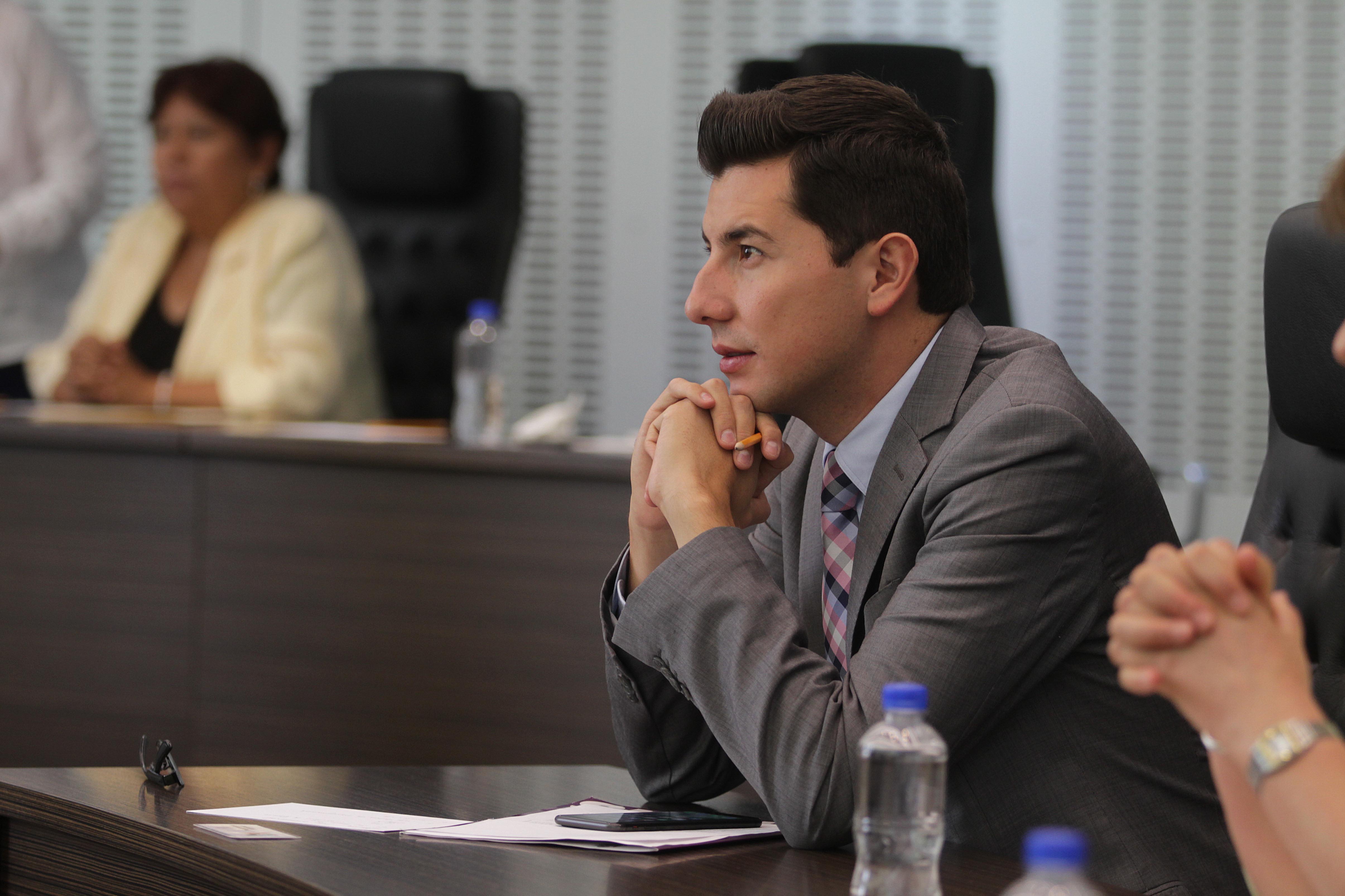 Avala el pleno crear figura de revocación de mandato