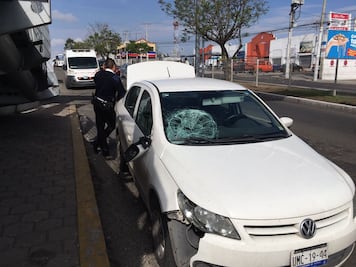 Atropellan a un hombre en Corregidora Norte