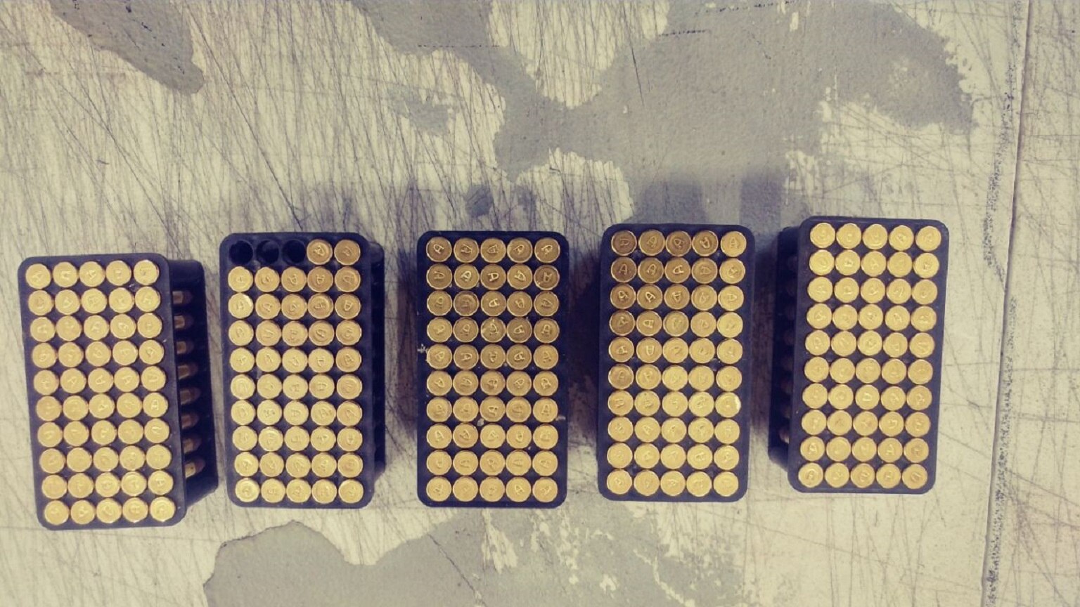 #Avance Detectan paquete con cartuchos útiles en el AIQ