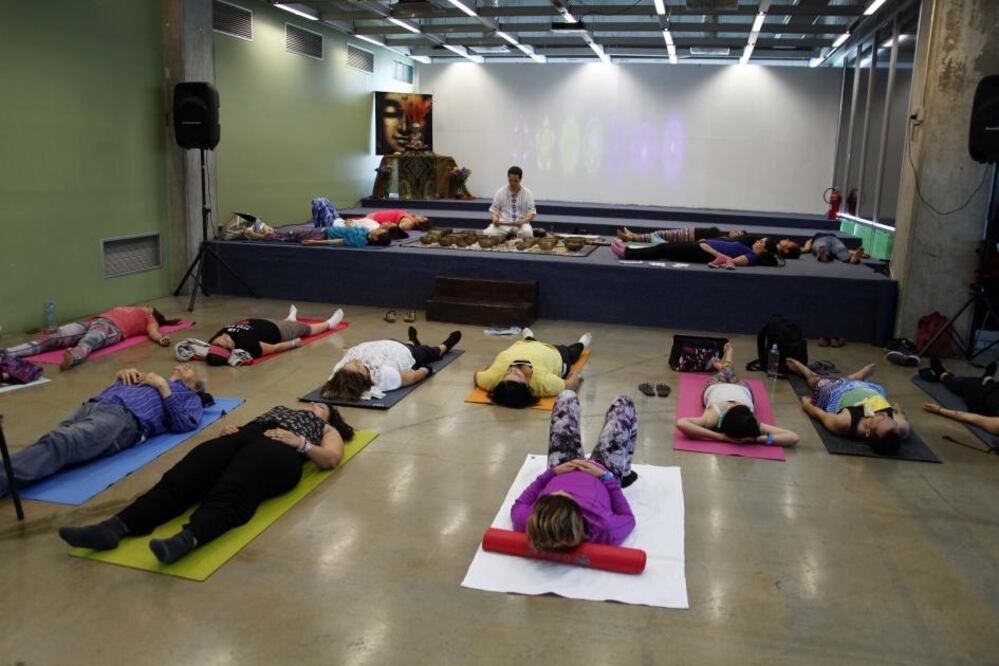 El Centro Educativo y Cultural Manuel Gómez Morín se convirtió en la sede del Yogui fest 2018, un magno evento que reunió a queretanos y visitantes de estados aledaños, con la intención de hacerlos partícipes de talleres, clases y conferencias enfocadas a la disciplina del yoga.